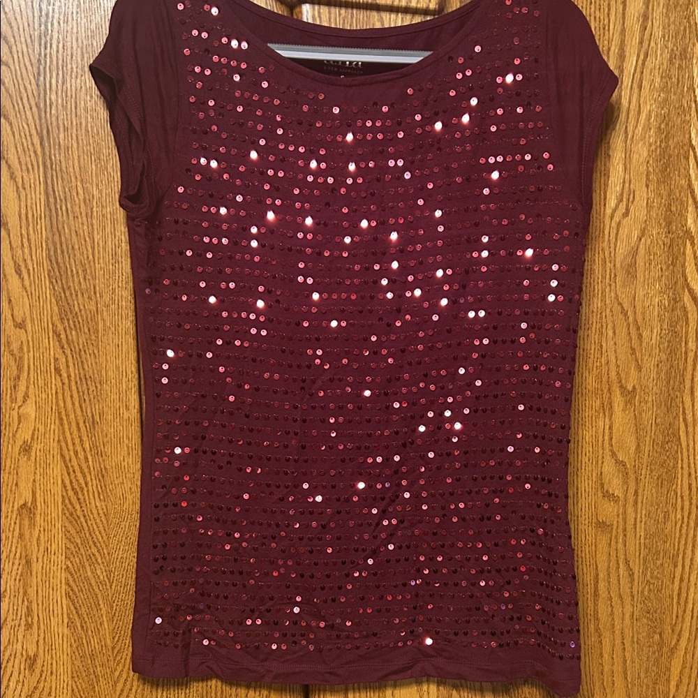a.n.a Burgundy Sequin Short Sleeve Top